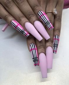 Nail Designs Hot Pink, Burberry Nails, Ruby Nails, Plaid Nail Designs, Multicolored Nails, Chanel Nails, Airbrush Nails, Plaid Nails