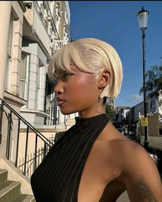 Short Blonde Braids, Short Hair Baddie, Wig Essentials, Short Haircuts Black Hair, Blonde Frontal, Frontal Install, Face Blender, Blonde Braids, Editorial Hair