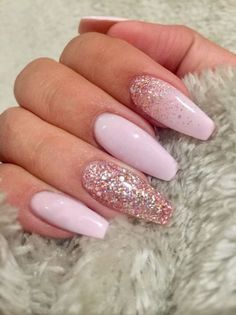 Nail Art Mariage, Baby Pink Nails, Glitter Nails Acrylic, Squoval Nails, Light Pink Nails, Gold Glitter Nails, Coffin Shape Nails, Nail Art Wedding