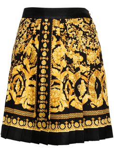 black/gold-tone hardware silk signature Barocco print high-waisted side button fastening fully pleated thigh-length straight hem Versace Skirt, Silk Mini Skirt, Twill Skirt, Baroque Pattern, Pleated Fabric, Silk Twill, Silk Skirt, Pleated Midi Skirt, Pleated Mini Skirt