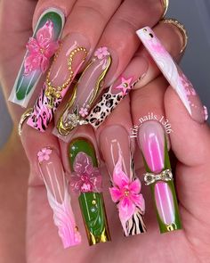 🩷💚🤍 Funky Acrylic Nails, Freestyle Nail Designs, Maximalist Nails, Long Baddie Nails, Hello Nails, Diy Acrylic Nails, Long Nail Designs, Hard Nails, Glamour Nails