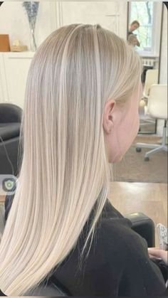 Platinum Blonde Hair With Lowlights And Shadow Root, Platinum Blonde Hair On Dark Hair, Fall Platinum Blonde, Blonde Hair Dark Shadow Root, Swedish Hair Blonde, Neutral Platinum Blonde, White Ashy Blonde Hair, Full Platinum Blonde Highlights, Icy Champagne Blonde Hair