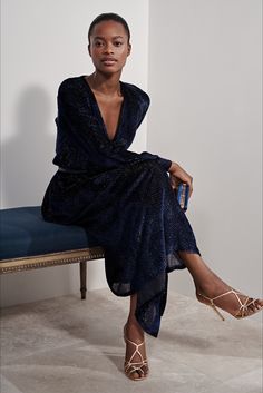 Sfilata Ralph Lauren New York - Pre-collezioni Primavera Estate 2019 - Vogue Ralph Lauren 2019, Women's Runway Fashion, Sequin Evening Dress, Korean Fashion Outfits, Ralph Lauren Style, Korean Fashion Trends, Ralph Lauren Collection