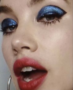 Isamaya French, French Editorial, Makeup 80s, 70s Makeup, Alt Makeup, Basic Makeup, Makeup Tattoos, Stage Makeup