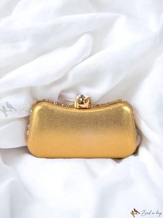 Bird in Bag - Opulent Ladies Evening Clutch and Shoulder Bag: Exquisite Styling, Diamond Embellishment, Radiant Gold. Perfect Accompaniment for Gatherings, Parties, Weddings, Dances, Dinners, and Dates. A Glamorous Gold Evening Bag. Glamorous Gold Clutch With Pearl Handle, Elegant Pearl-embellished Evening Bag For Formal Occasions, Gold Bag With Pearl Handle For Events, Gold Evening Clutch With Pearl Handle, Gold Elegant Evening Bag For Party, Formal Gold Bag With Pearl Handle, Elegant Gold Evening Bag For Party, Elegant Gold Evening Bag For Events, Elegant Gold Embellished Bag