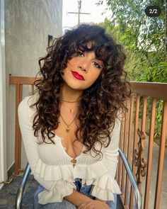 Curly Shag Haircut, Latina Hair, Medium Curly Hair Styles, Curly Girl Hairstyles, Curly Hair With Bangs