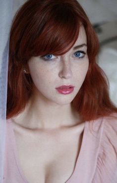 ★•☥D2☥•★ Red Hair And Blue Eyes, Redhead Hairstyles, Woman With Red Hair, Beautiful Freckles, Pretty Redhead, Red Haired Beauty, Red Hair Woman, Beautiful Red Hair, Ginger Girls