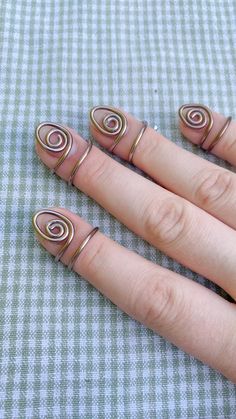 Fingertip Ring Wire Wrap Swirl Ring Bronze Color Jewelry - Etsy Wire Wrapped Rings Space, Single Wire Ring, Nail Almond Shape, Nail Almond, Nail Armor, Swirl Nail, Making Jewelry For Beginners, Wire Jewelry Rings, Hippie Nails