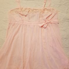 Never Been Worn, Vs, Super Cute, Babydoll Style Small, Peach 2000s Closet, Babydoll Pijama, Mind Dump, Babydoll Slip Dress, Better Everyday, Mcbling Fashion, Vintage Victoria Secret, Birthday Fit