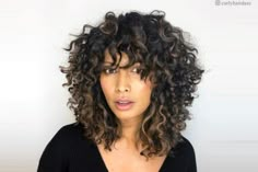 Layered curly hair Curly Hairstyles Videos, Curls Ideas, Layered Curly Haircuts, Curly Shag Haircut, Curly Haircut, Layered Curls, Layered Curly Hair