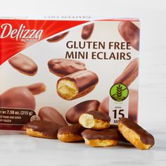 delizza mini - eclairs are shown in front of the box