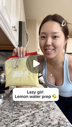 Lemon Uses, Ginger Shot, Morning Drinks, Lemon Water, Healthy Dishes, Detox Drinks, Keto Dessert, Healthy Happy