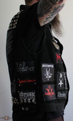 black metal battle jacket Metal Battle Jacket, Metal Jacket, Patch Ideas, Heavy Metal Fashion, Custom Patch