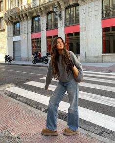 White Chunky Cardigan Outfit, Outfit For The Mall, Tennessee Outfits, Adrette Outfits, Nyc Outfits, Chique Outfit, Look Legging, New York Outfits, Looks Pinterest