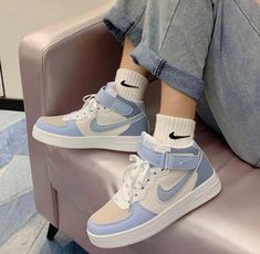 Nike Shoes Aesthetic, Trending Shoes For Men, Black Casual Shoes, Trendy Shoes Sneakers, Dr Shoes, Pretty Shoes Sneakers, Black Shoes Men, Cute Shoes Heels, Women Casual Shoes