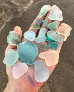 Magic House, Crystal Vibes, Sea Glass Colors, Crystal Aesthetic, Ios 15, Pretty Rocks, Cool Rocks, Mellow Yellow, Beach Glass