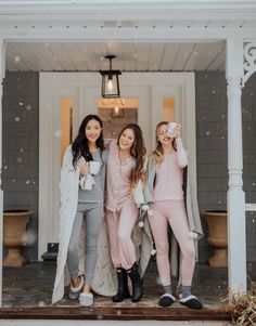 PJS ARE HERE! Because who doesn't love PAJAMAS! We've picked the comfiest, coziest fabric for our PJ sets and styled them with a loose, comfy fit. Sweet details like pipping at the neck and white top stitching keep our tops feminine as well as timeless. Loose lounge pants or slimming leggings are both available to mix and match with these darling tops. Click through to see all of our PJ options! Ps. They come in Plaid as well....and we have MENS sizes! albionfit.com | #pajamas #girlsnight #sleep Sleepover Pics, Friend Pics, Tailored Coat, Open Neck, Winter Outfit Inspiration, Insta Inspo, Comfy Cozy, Pajama Top, Photoshoot Inspiration