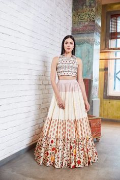 Navratri Chaniya Choli Latest, Label Anushree, Simple Dress For Girl, Printed Lehenga, Choli Dress, Navratri Dress, Indian Outfits Lehenga, Navratri Chaniya Choli, Lehenga Designs Simple