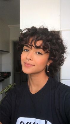 Trendy Hairstyle, Curly Hair Women