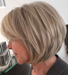 Dishwater Blonde, Ash Blonde Bob, Κούρεμα Bob, Chin Length, Modern Haircuts, Layered Bob Hairstyles, Penteado Cabelo Curto