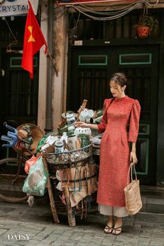 Vietnamese Inspired Fashion, Imlek Outfit, Vietnam Dress, Traditional Gowns, Black Dresses Classy, Vietnamese Dress, Baby Girl Frocks