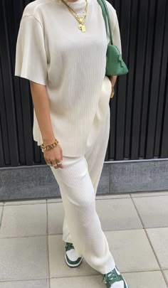 Mode Zara, Neue Outfits, White Outfit, Looks Street Style, Looks Chic, Mode Inspo, Looks Style, Mode Inspiration