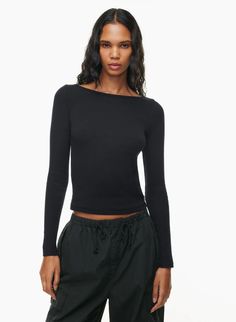 Tna HOMESTRETCH™ BOATNECK LONGSLEEVE | Aritzia US Black Longsleeves Outfit, Halloween Costum, Xmas Wishlist, Outfit Classy, Fall 23, Winter 23, Fashion Book, Dinner Outfit, Sage Color