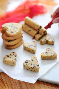 cookies and crackers are arranged on a paper towel