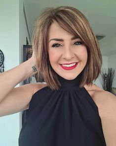 Straight Layered Bob Haircut, Layered Bob Hairstyles Straight, Bob Haircuts Fine Straight Hair, Preppy Bob Haircut, Hair Fall 2023 Trends, Bob Trends 2023, Haircuts For Fine Hair 2023, Bob Hair 2023 Trends, Straight Hairstyles 2023