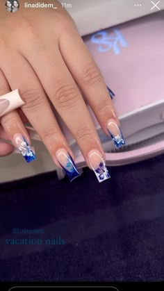 Ombre Blue Nail Designs, Holiday Nail Art Summer, Navy Blue Nails Summer, Dominican Nail Designs, Medium Nail Designs Summer, Dark Blue Nails Summer, Festival Nails 2024, Nail Designs White And Blue, Royal Blue Flower Nails