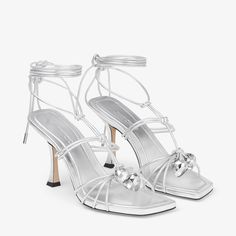 Bridal Flat Sandals, Bridal Boots, Bridal Flats, Bridesmaid Bags, Party Heels, Design Grafico, Sneaker Dress Shoes, Jimmy Choo Shoes, Pretty Shoes