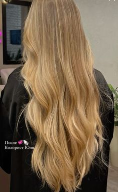 Русые волосы, балаяж Physical Aesthetic, Summer Blonde Hair, Make Beauty, Hair Stylist Life, Hair Maintenance, Hair Inspo Color, Dream Hair, How To Make Hair, Hair Oil