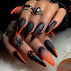 Gothic Fall Nails, Fancy Summer Nails, Black And Orange Nails Acrylic, Fall Nail Art Designs, October Nails, Goth Nails, Halloween Nail Designs