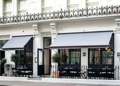 Greenwich Awning Restaurant Exterior Design, Retail Facade, Restaurant Exterior, Storefront Design, Wallpaper Magazine, French Restaurants, W Hotel, Shop Fronts, Shop Front Design