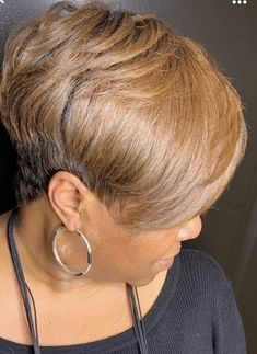 Foils Hair Blonde, Girls Hair Style, Short Black Haircuts, Relaxed Hairstyles, Lemonade Braids Hairstyles, Short Bob Styles, Hairstyles For Thick Hair