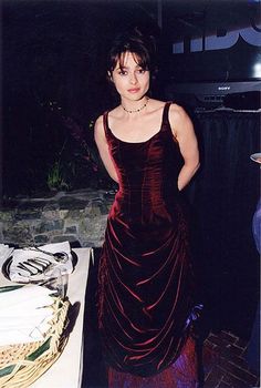 Helena Bonham Carter Red Dress, Dress 90s Style Party, Helena Bonham Carter 90s, The Last Dinner Party Outfits, Helena Bonham Carter Style, Marla Singer, Frances Bean Cobain, Dinner Party Dress, Helena Dress