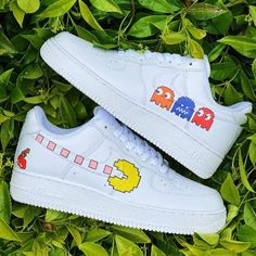 Painted Shoes Diy, Diy Sneakers, Custom Nike Shoes, Personalized Shoes, Custom Air Force 1, Nike Air Shoes, Cute Nike Shoes