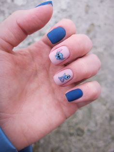 Nail Ideas Stitch, Cute Stitch Nails, Stitch Nails Short, Nails Stitch, Stitch Nails, Disneyland Nails, Disney Nail Designs, Disney Inspired Nails, Disney Acrylic Nails