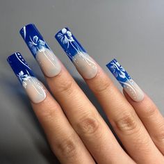 Share more than 122 hawaiian flower nail art noithatsi.vn Flower Toe Nail Designs, Hibiscus Flower Nails, Hawaiian Flower Nails, Flower Toe Nails, Nails Basic, Nails Round, Hawaiian Flower