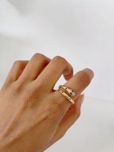 Gold snake ring, snake ring, gold ring Crystal Uses, Snake Ring, Gold Snake, Ring Size Guide, Black Crystals, Black Rings, 18k Gold