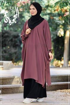 Abaya Design, Flower Photoshoot, Muslim Women Hijab, Muslim Fashion Dress, Simple Pakistani Dresses, Abaya Designs, Hijab Chic