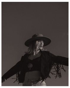 Cow girllll up 🤩🌵🤠 This shoot was so much fun and Nicole made my western vision come to life! These photos have made me fall so much more in love with Nevada and all things country. Next time I’m wrapping her in an American flag and sending her off on a horse into the sunset. 🇺🇸😝 Cowgirl Photoshoot Ideas, Coquette Cowgirl, Western Vibes, Vegas Baby, Western Theme, Artistic Photography, The Sunset, A Horse