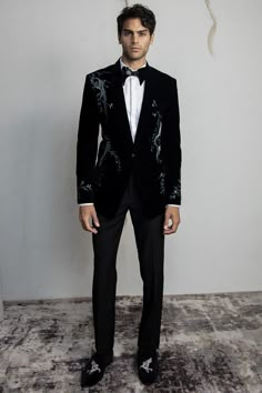 Cocktail Tuxedo For Men, Embroidery Tuxedo Men, Velvet Suit Design Men, Best Suits For Men Wedding, Velvet Tuxedo Men, Men Tuxedo Wedding, Tuxedo Embroidery, Black Tuxedo For Men, Black Suit Bow Tie