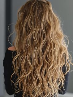 32 Haircuts for Wavy Hair that you should try in 2024 Thick Wavy Haircuts, Naturally Wavy Hair Cuts, Curling Fine Hair, Long Wavy Haircuts, Wavy Layered Haircuts, Layered Curly Haircuts, Wavy Layered Hair, Long Curly Haircuts, Haircuts For Long Hair With Layers