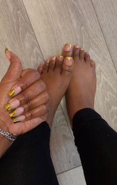 Gold French Tip Toes, French Tip Toes, Casket Nails, Gold French Tip, 2022 Nails, Nail Tutorial Videos, Long Acrylic Nail Designs, Nail Tutorial