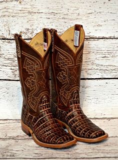 Anderson Bean Caiman Boots from Mule Barn. Caiman Boots, Mode Country, Harley Boots, Cowboys Boots, Boot Scootin Boogie, Anderson Bean Boots, Cowgirl Boots Outfit, Boot Fits, Girl Boots