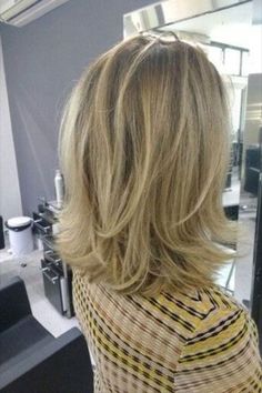 Hair Length Chart, Hair Color Crazy, Medium Length Hairstyles, Hairstyles Over 50, Haircuts For Fine Hair, Medium Hair Cuts, Blonde Color, Medium Length Hair