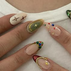 Mix Match Almond Nails, Quirky Nail Ideas, Mixed Nail Art, New Orleans Nail Ideas, Mix Nails Designs, Retro Nail Designs Vintage, Mixed Match Nails, Fall Mismatched Nails, Different Pattern Nails