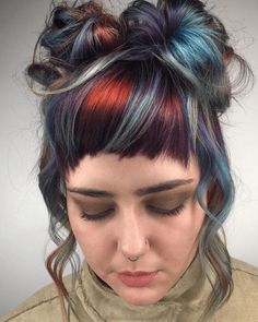 Guia de cabelos coloridos: dicas e truques para pintar + 46 inspirações de cor e estilo Hair Trends 2024, Bob Hair Color, Vivid Hair Color, Colorful Hair, Hair Inspiration Color, Trends 2024, Hair Inspo Color, Hair Envy