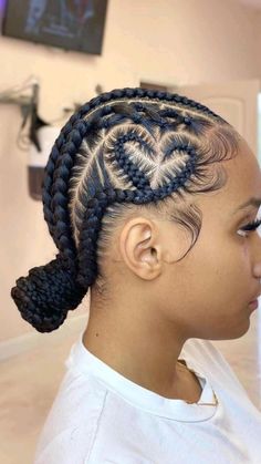 Heart Braid, Braided Hairdo, Feed In Braids Hairstyles, Braids Hairstyles Pictures, Braided Cornrow Hairstyles, Stitch Braids, Feed In Braid, Cool Braid Hairstyles